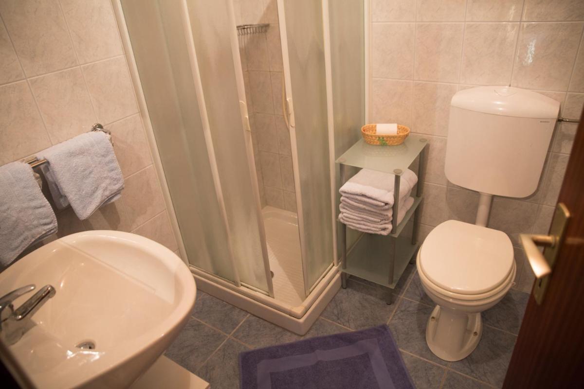 Apartmaji Luka Apartamento Rateče Exterior foto